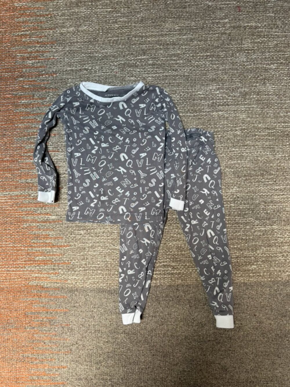Burt's Bees 100% Cotton Grey Alphabet Print 2 Piece Toddler Pajamas 2T